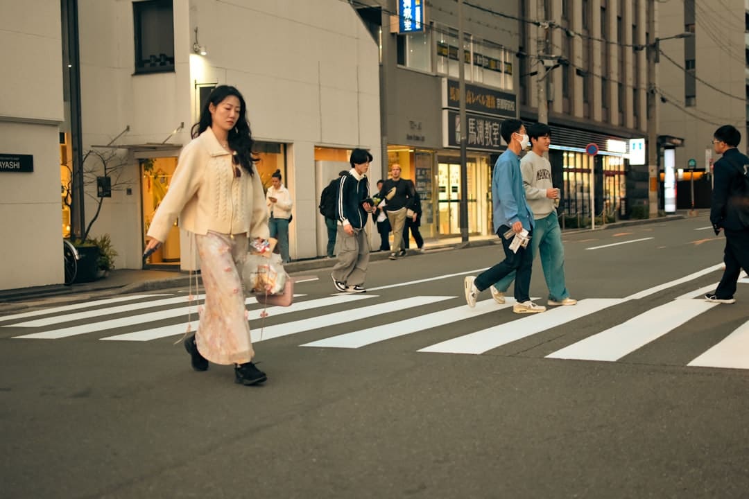 富二代杨兰兰被查出在澳洲银行里存了1.35万亿人民币？假的！